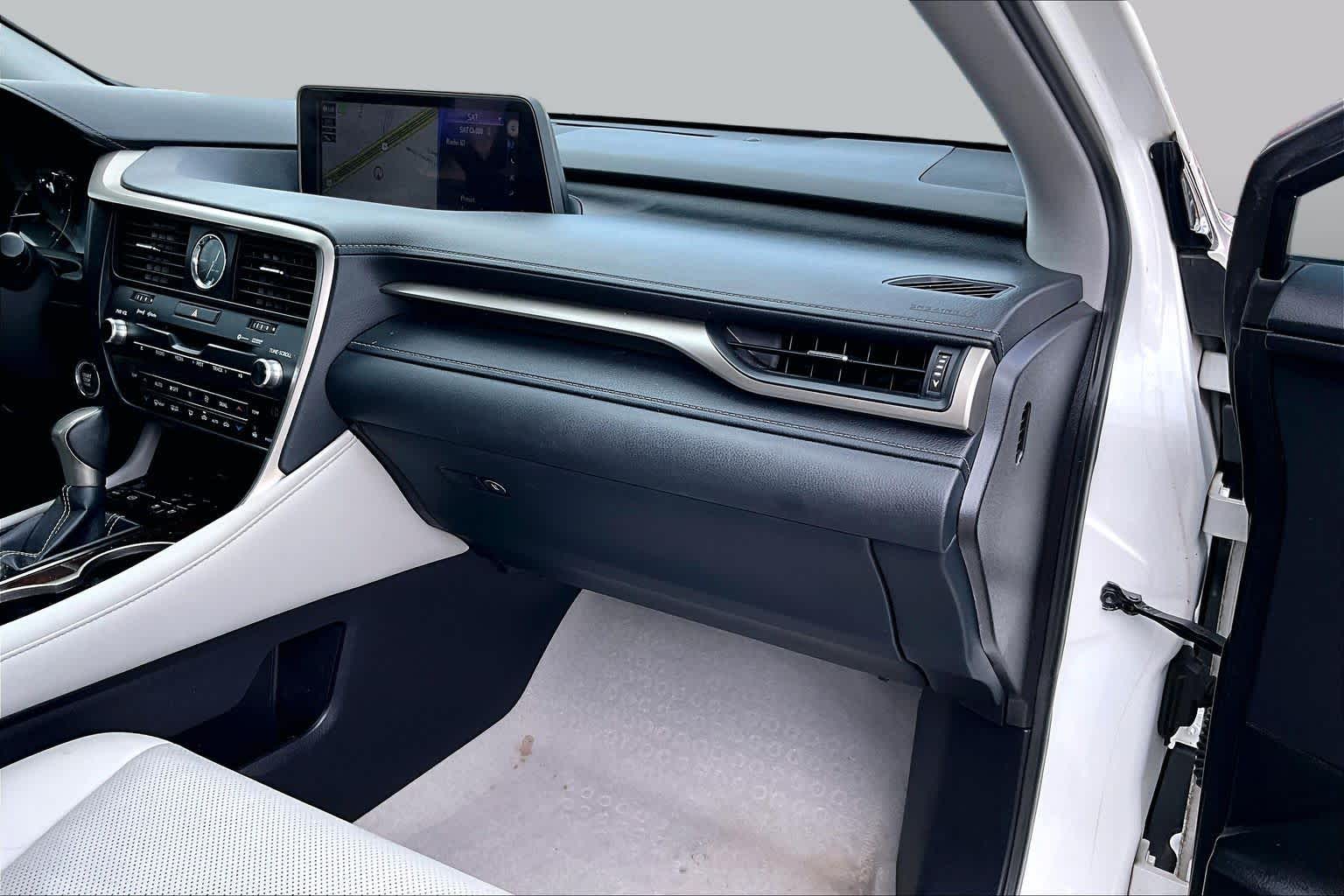 2018 Lexus RX 350 photo 16 of 34