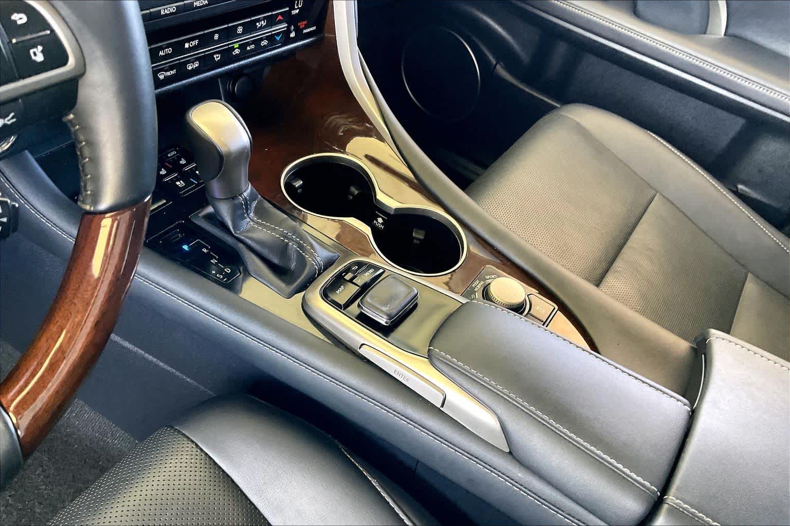2017 Lexus RX 350 photo 2 of 5