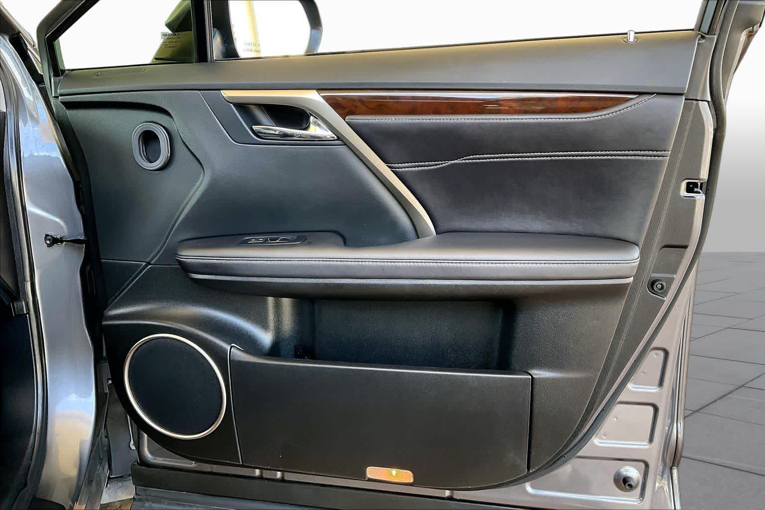 2017 Lexus RX 350 photo 20 of 34