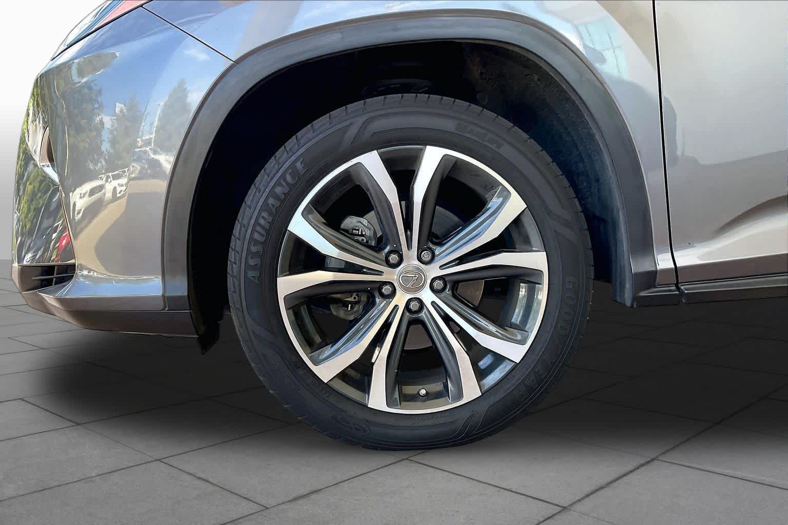 2017 Lexus RX 350 photo 9 of 34