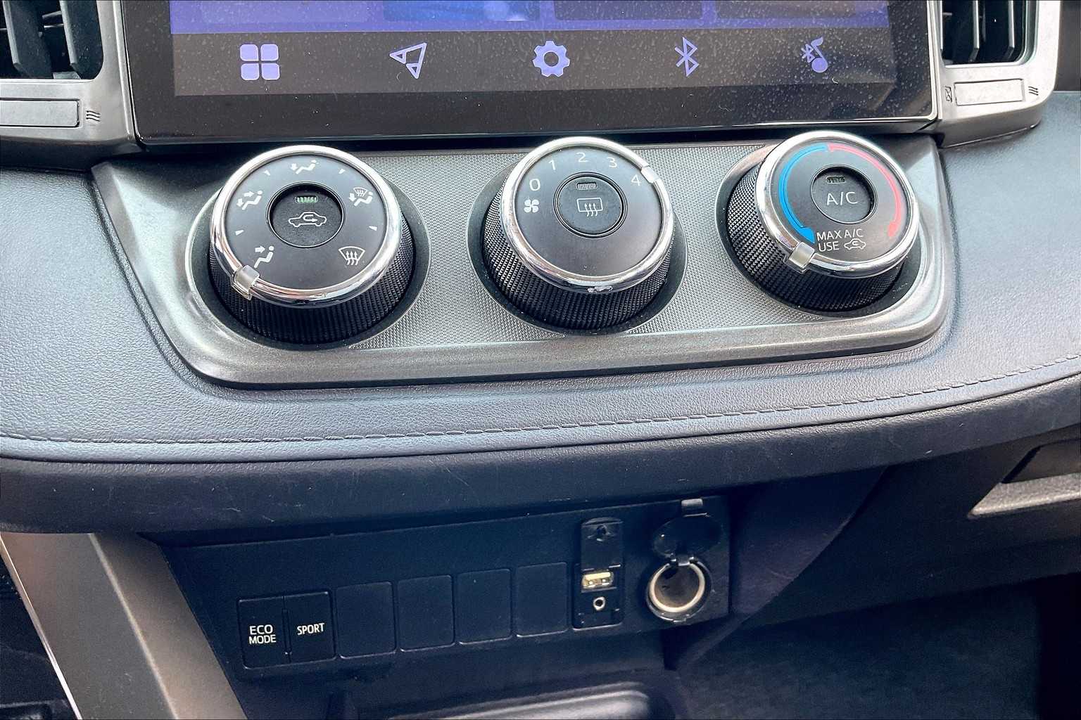 2015 Toyota RAV4 LE Magnetic Gray Metallic at AutoNation USA Houston