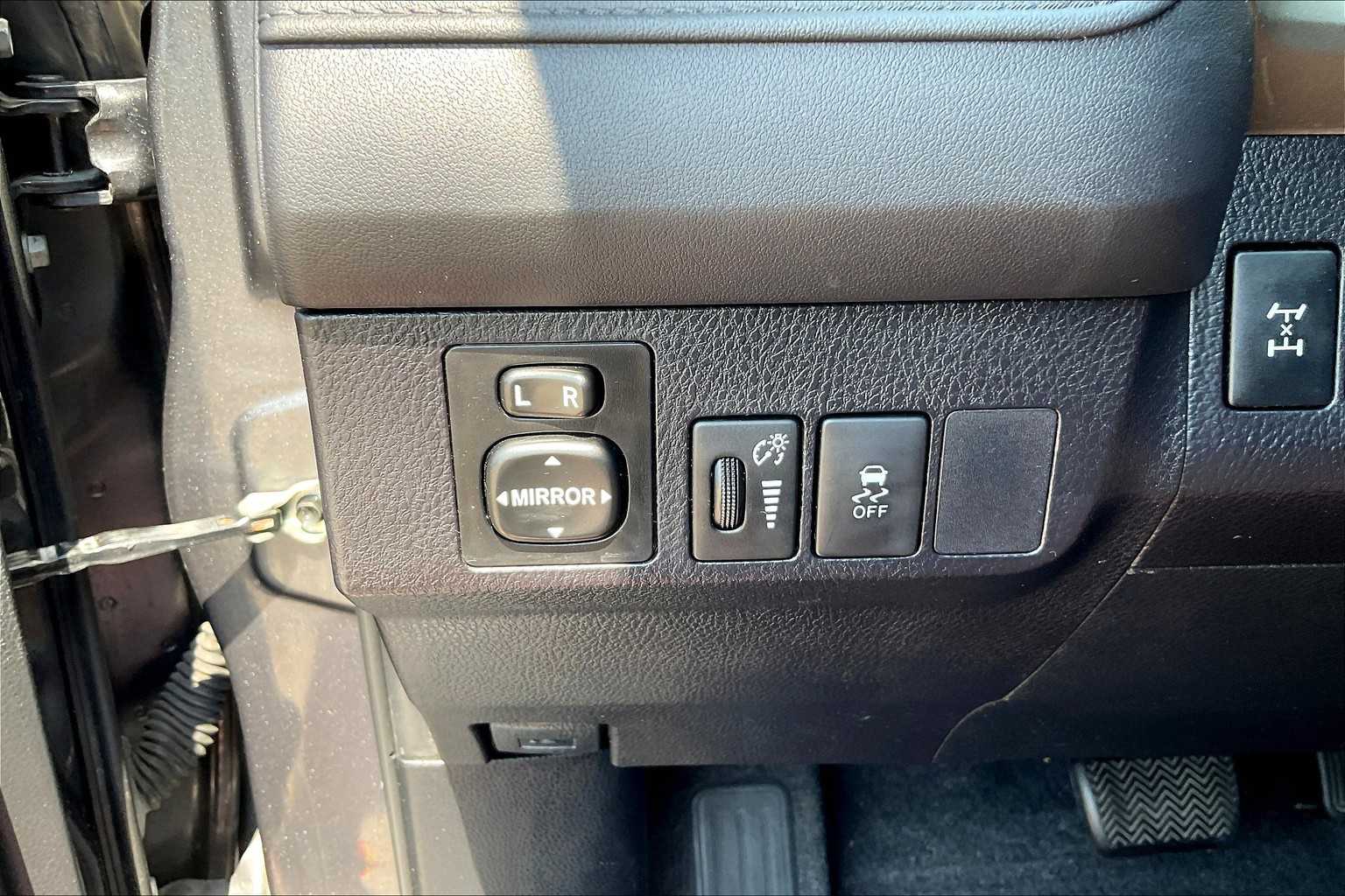 2015 Toyota RAV4 LE Magnetic Gray Metallic at AutoNation USA Houston