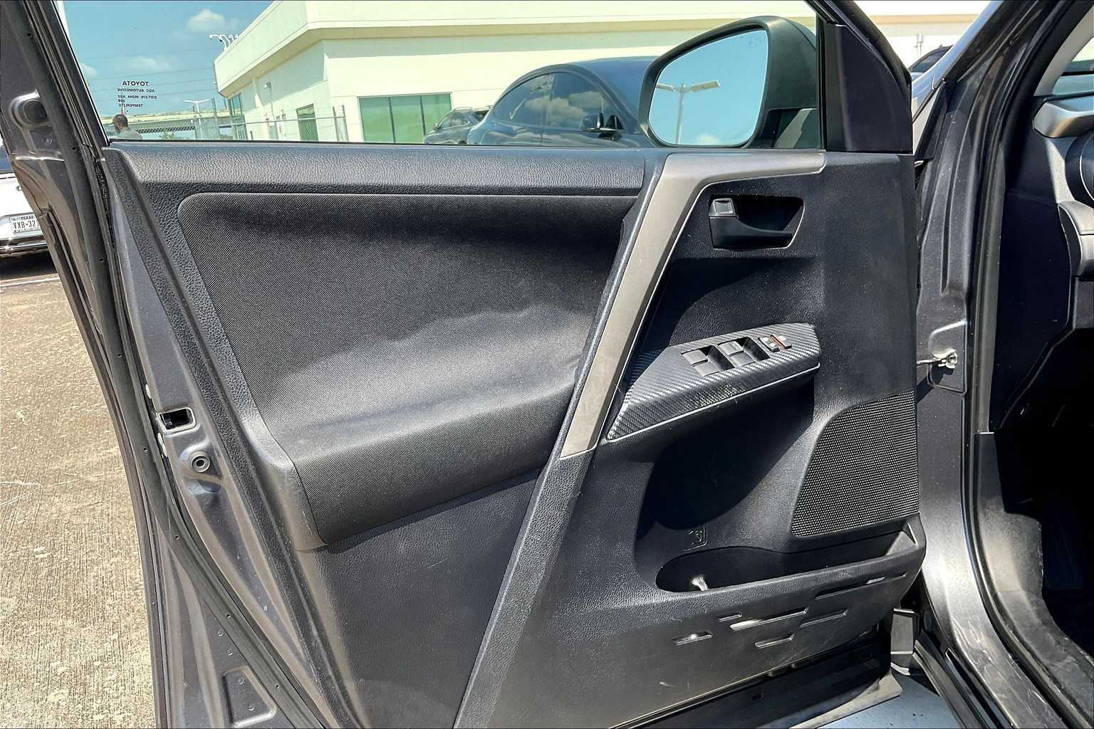 2015 Toyota RAV4 LE Magnetic Gray Metallic at AutoNation USA Houston