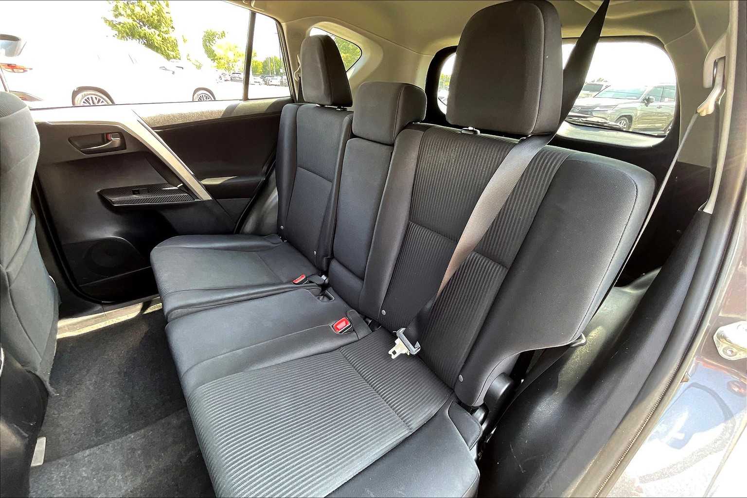 2015 Toyota RAV4 LE Magnetic Gray Metallic at AutoNation USA Houston