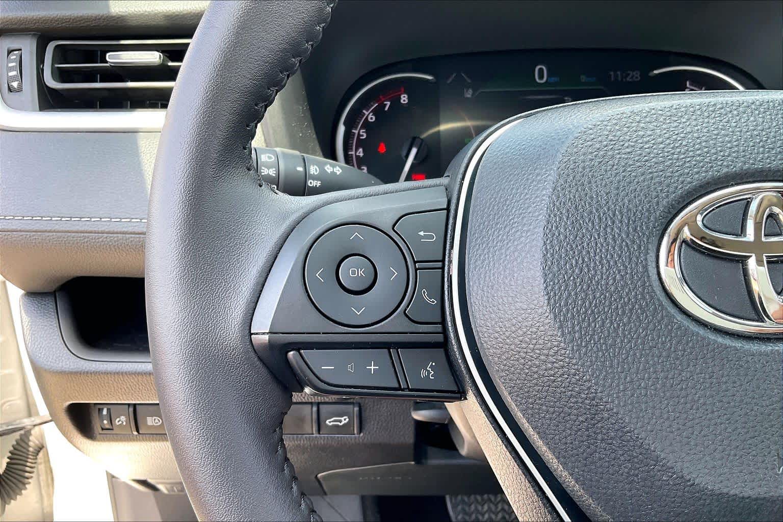 2024 Toyota RAV4 XLE Premium Wind Chill Pearl at Westside Kia