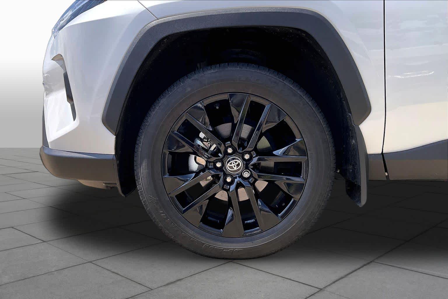 2024 Toyota RAV4 XLE Premium Wind Chill Pearl at Westside Kia