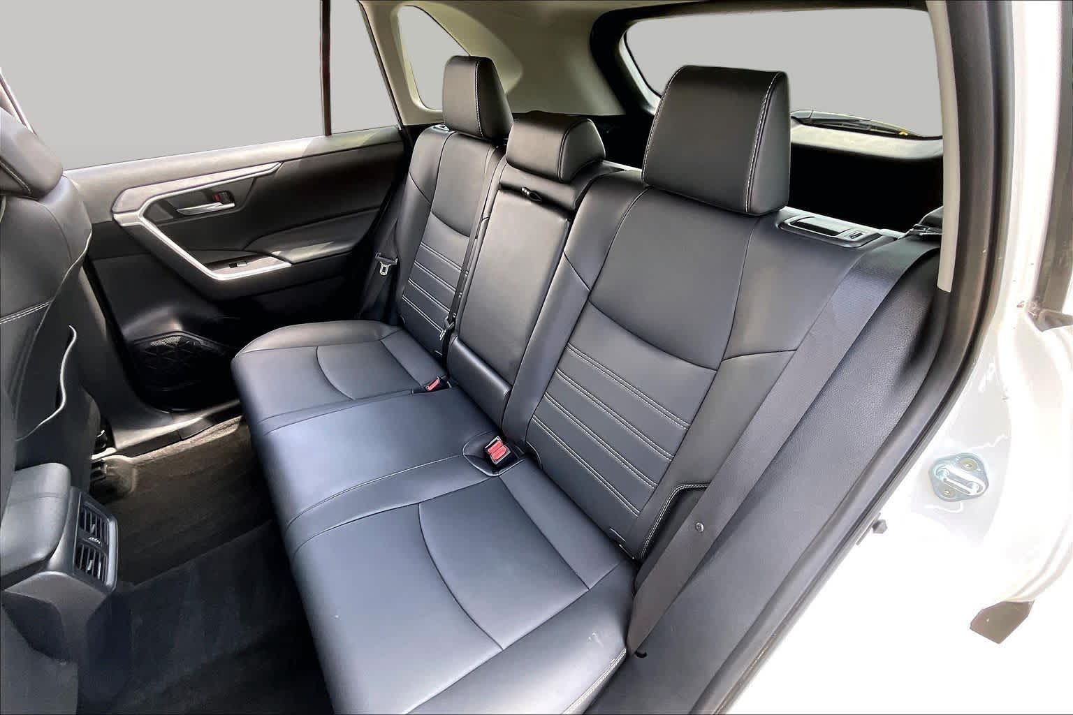 2024 Toyota RAV4 XLE Premium Wind Chill Pearl at Westside Kia