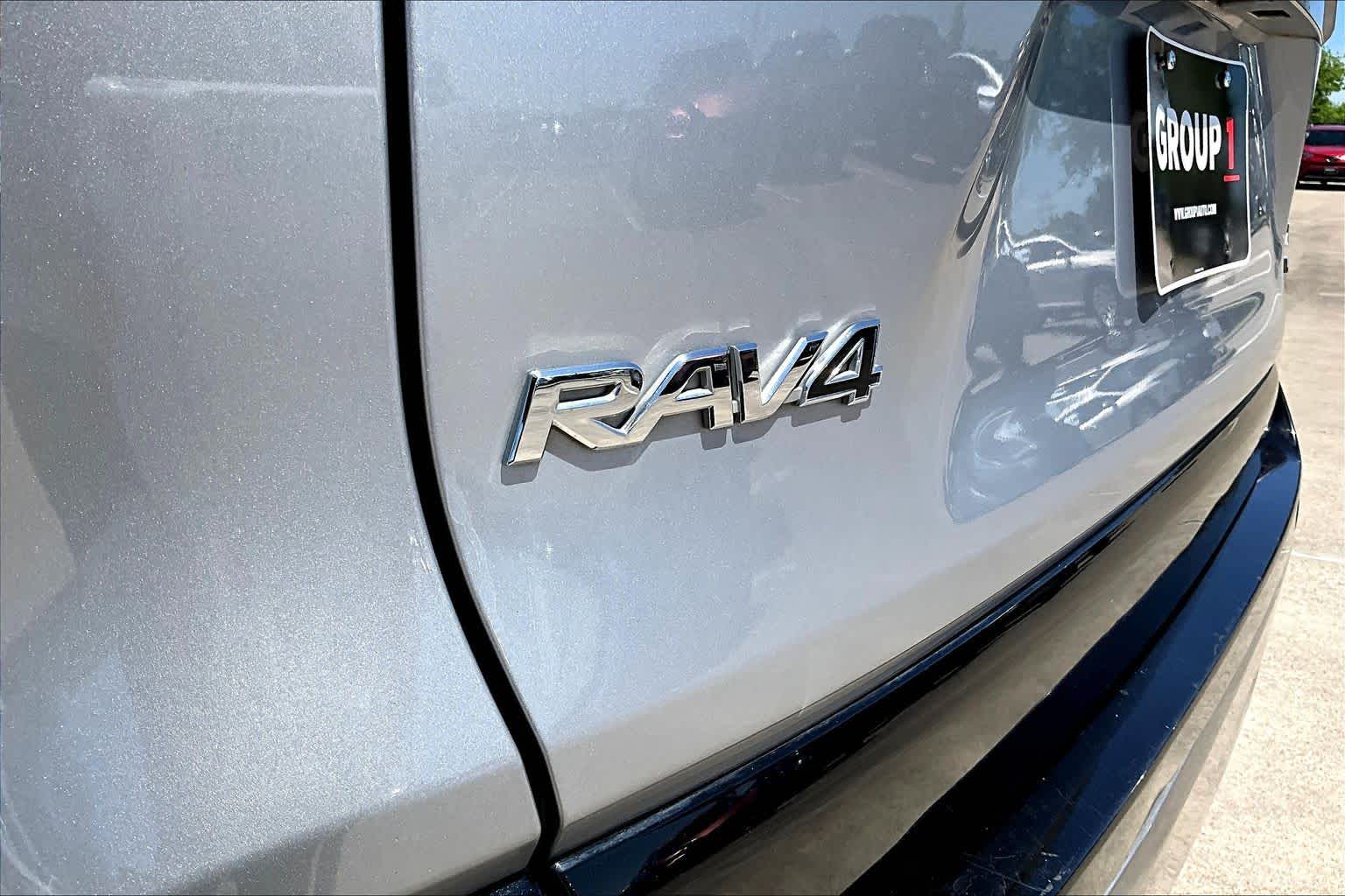 2022 Toyota RAV4 Hybrid XSE Silver Sky Metallic/Midnight Black Metallic at AutoNation Toyota Gulf Fwy