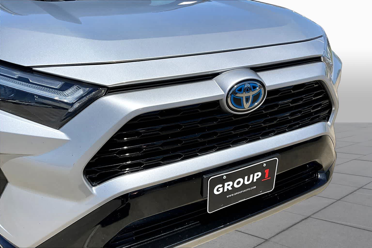 2022 Toyota RAV4 Hybrid XSE Silver Sky Metallic/Midnight Black Metallic at Lone Star Chevrolet