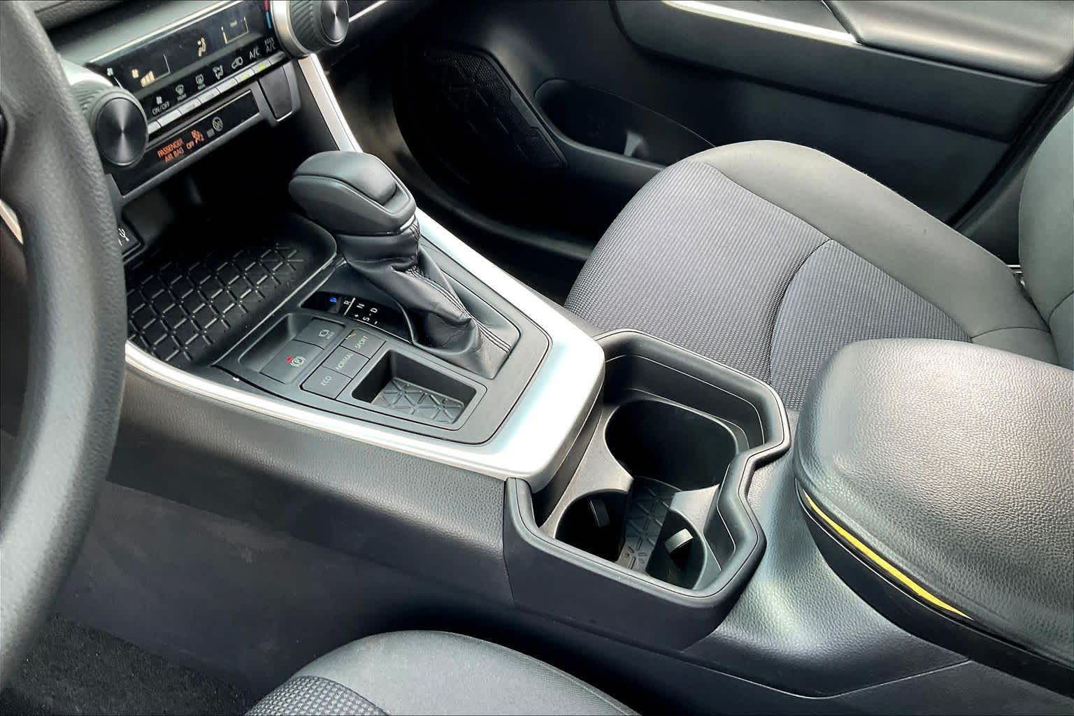 2019 Toyota RAV4 LE Super White at Davis Chevrolet