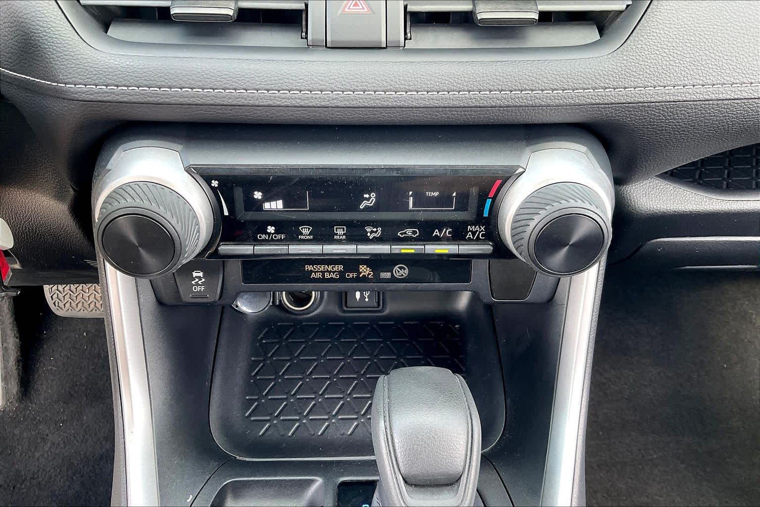 2019 Toyota RAV4 LE Super White at Davis Chevrolet