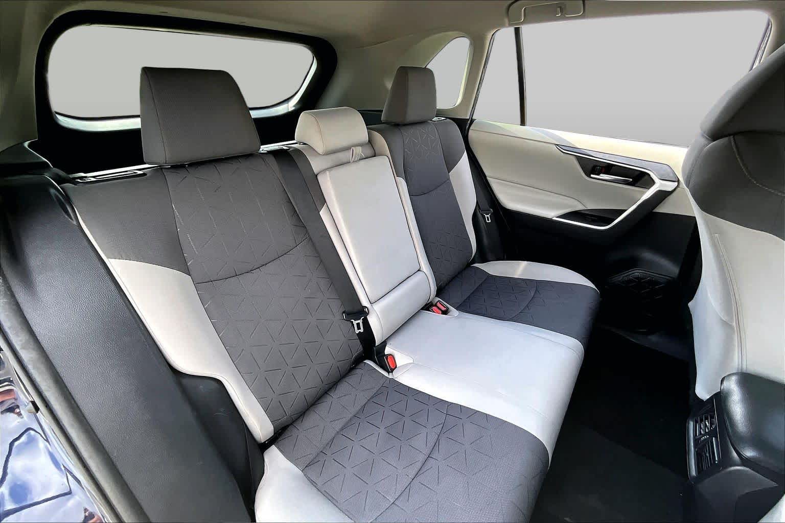 2020 Toyota RAV4 XLE Blueprint at Beck & Masten Kia