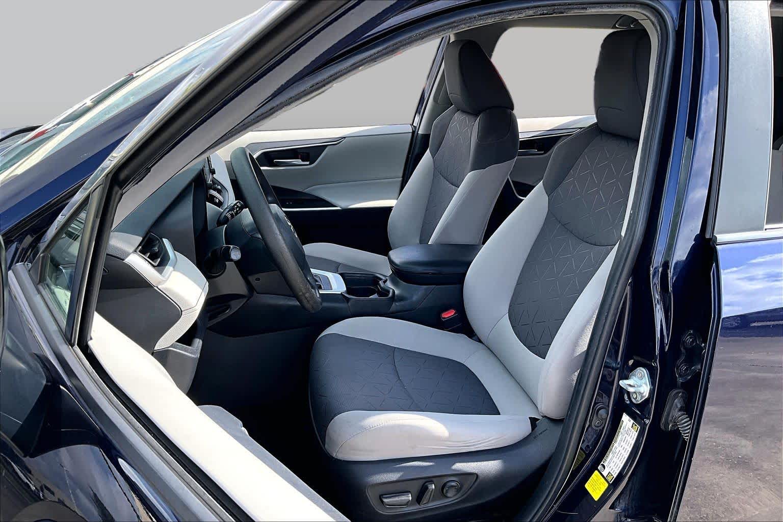 2020 Toyota RAV4 XLE Blueprint at Beck & Masten Kia