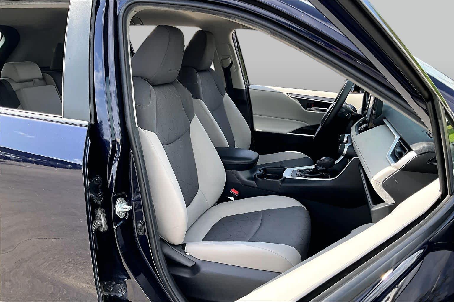 2020 Toyota RAV4 XLE Blueprint at Beck & Masten Kia