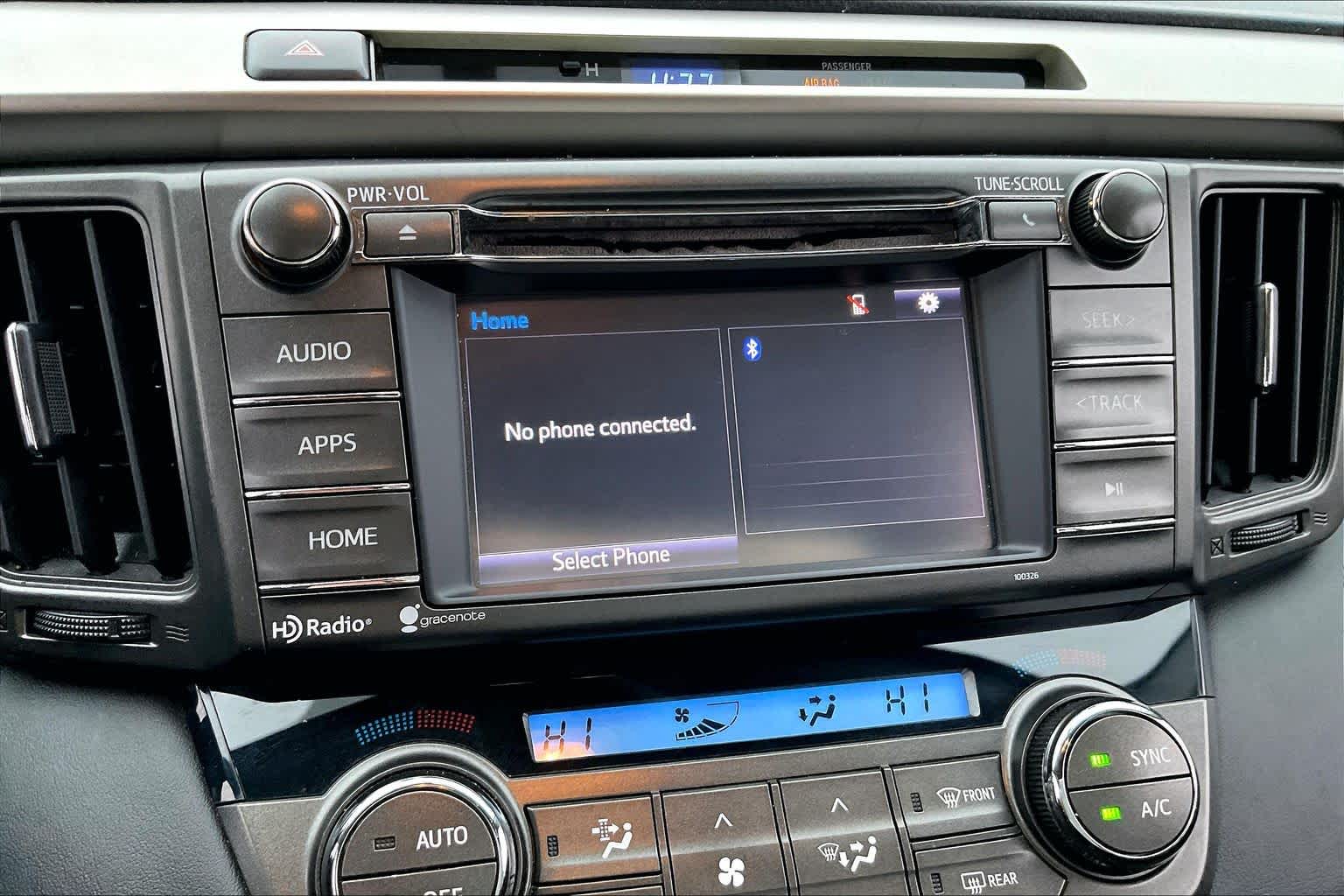 2014 Toyota RAV4 XLE Super White at Sterling McCall Acura