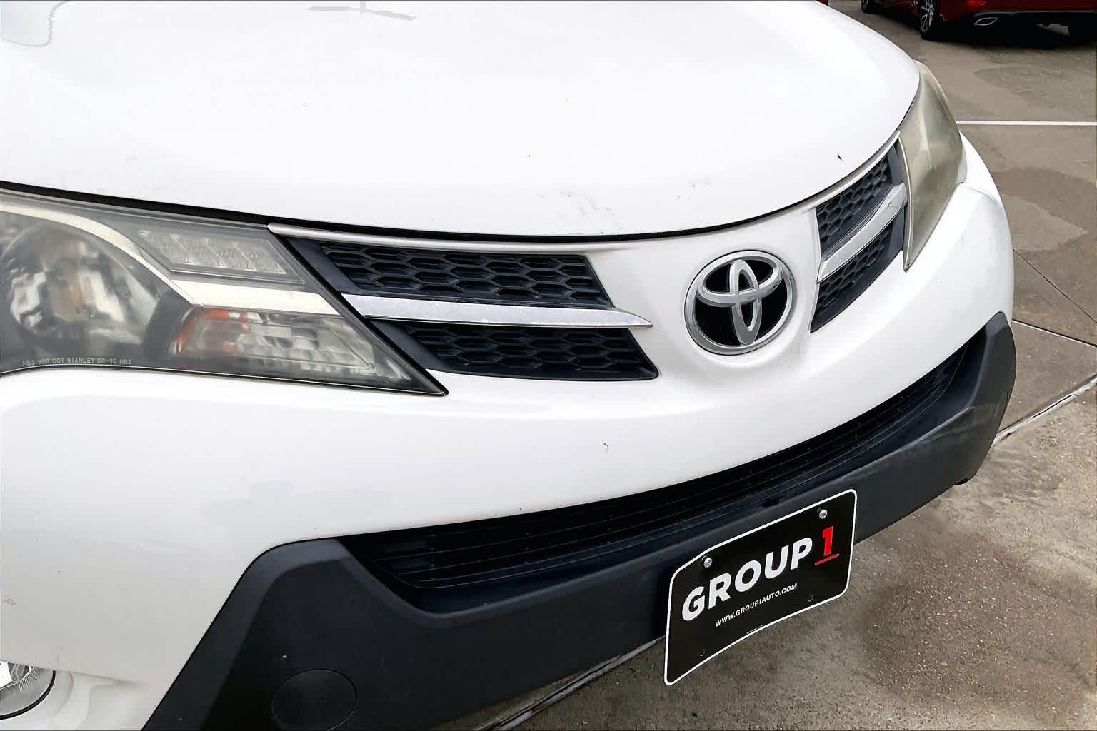 2014 Toyota RAV4 XLE Super White at Sterling McCall Acura