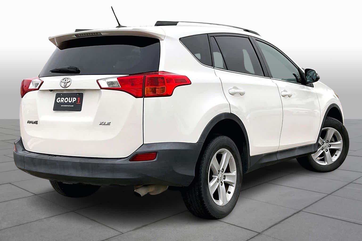 2014 Toyota RAV4 XLE Super White at Sterling McCall Acura