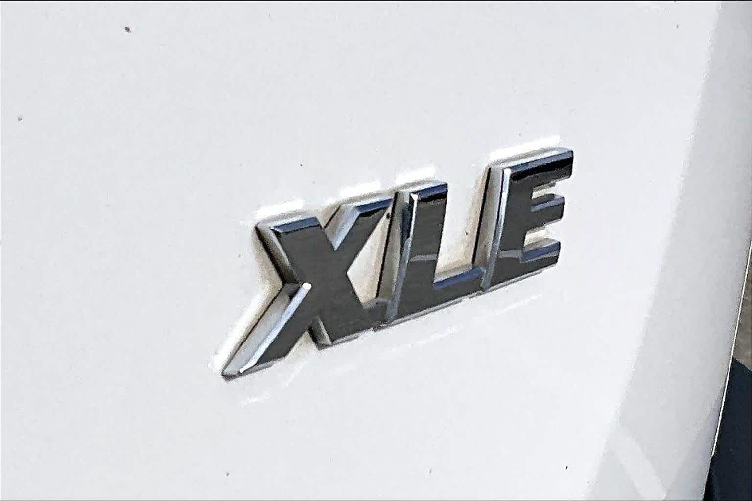 2015 Toyota RAV4 XLE Super White at Group 1 Toyota Southwest