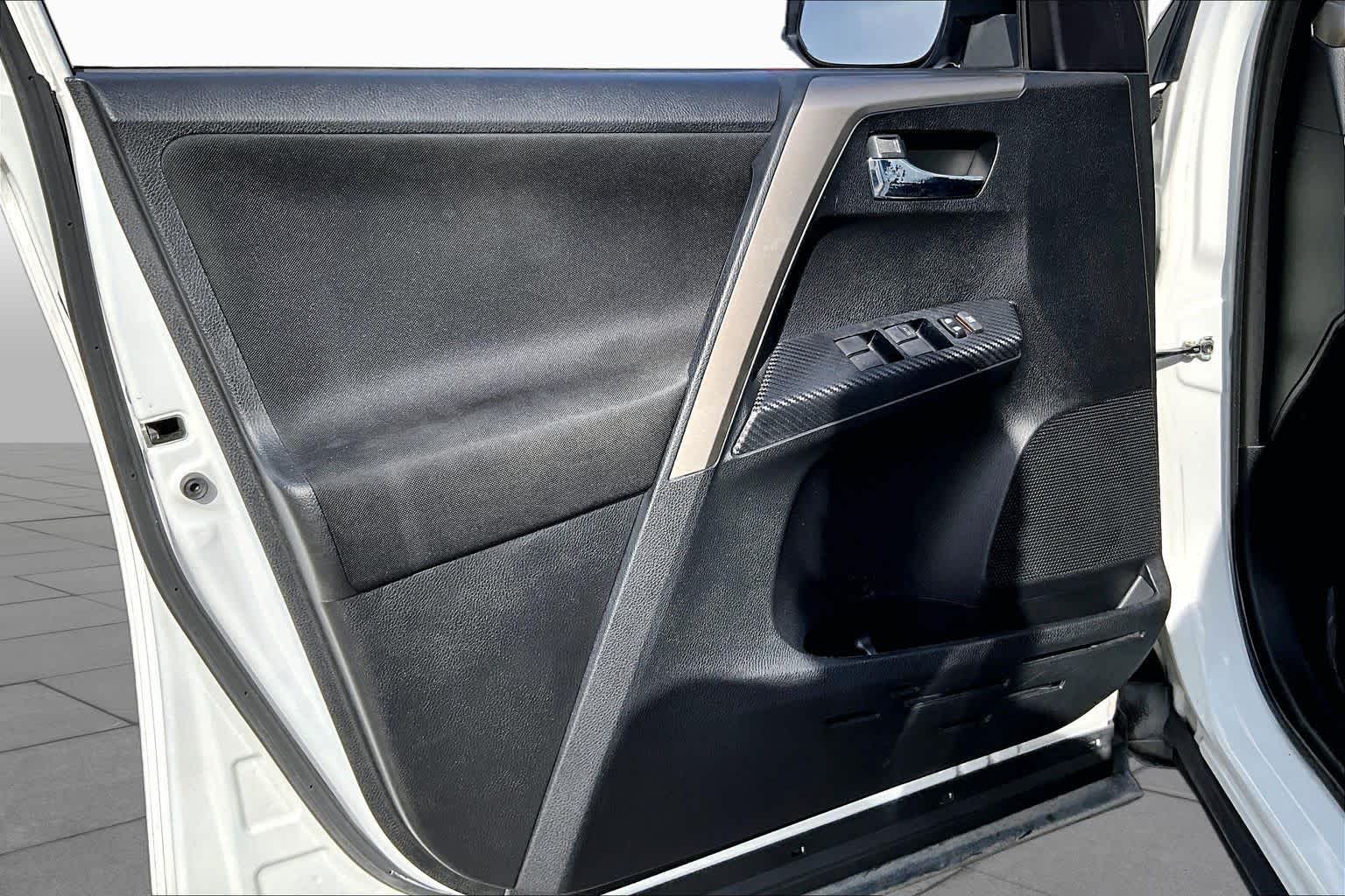 2015 Toyota RAV4 XLE Super White at Group 1 Toyota Southwest