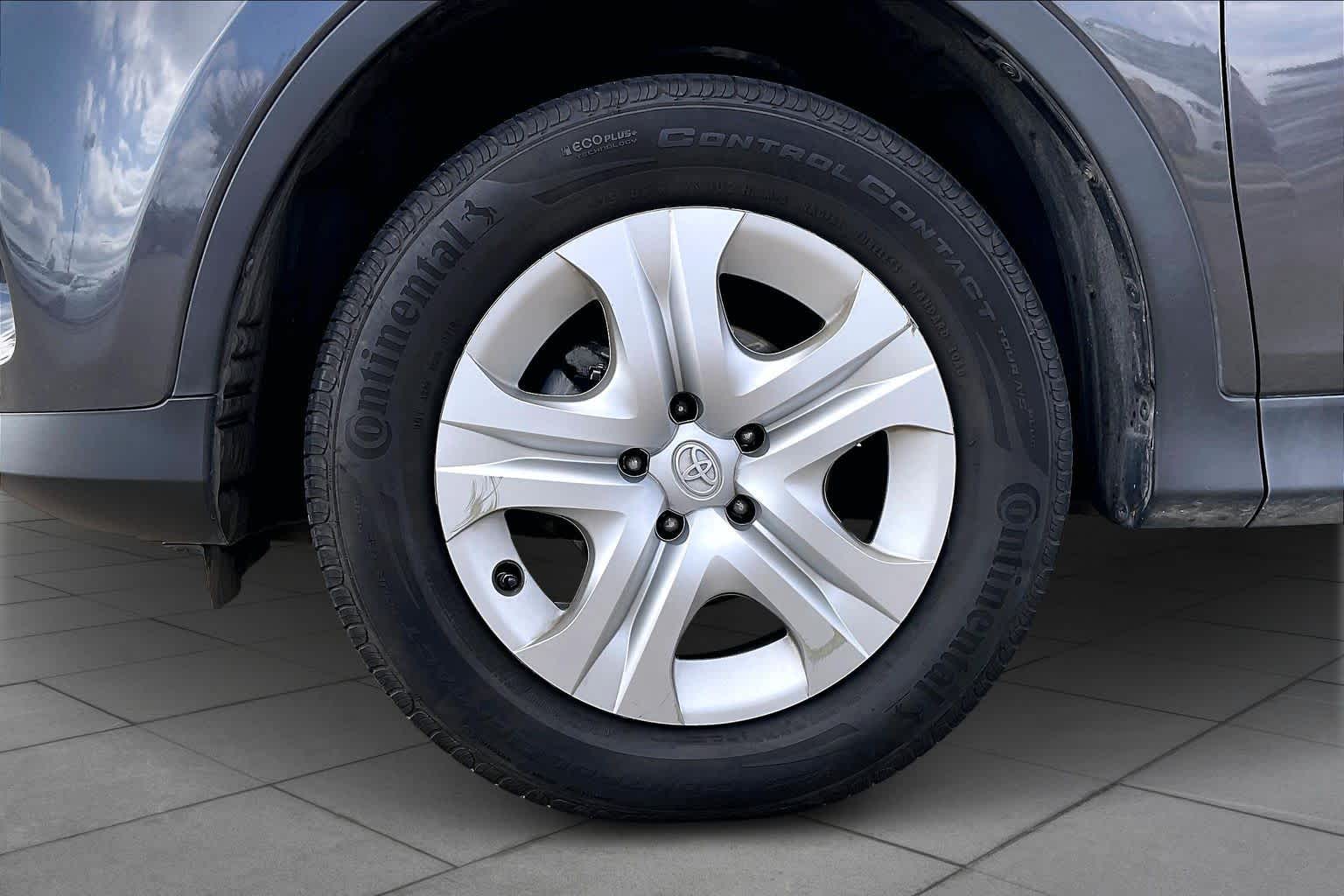 2015 Toyota RAV4 LE Magnetic Gray Metallic at Lexus Southwest Houston