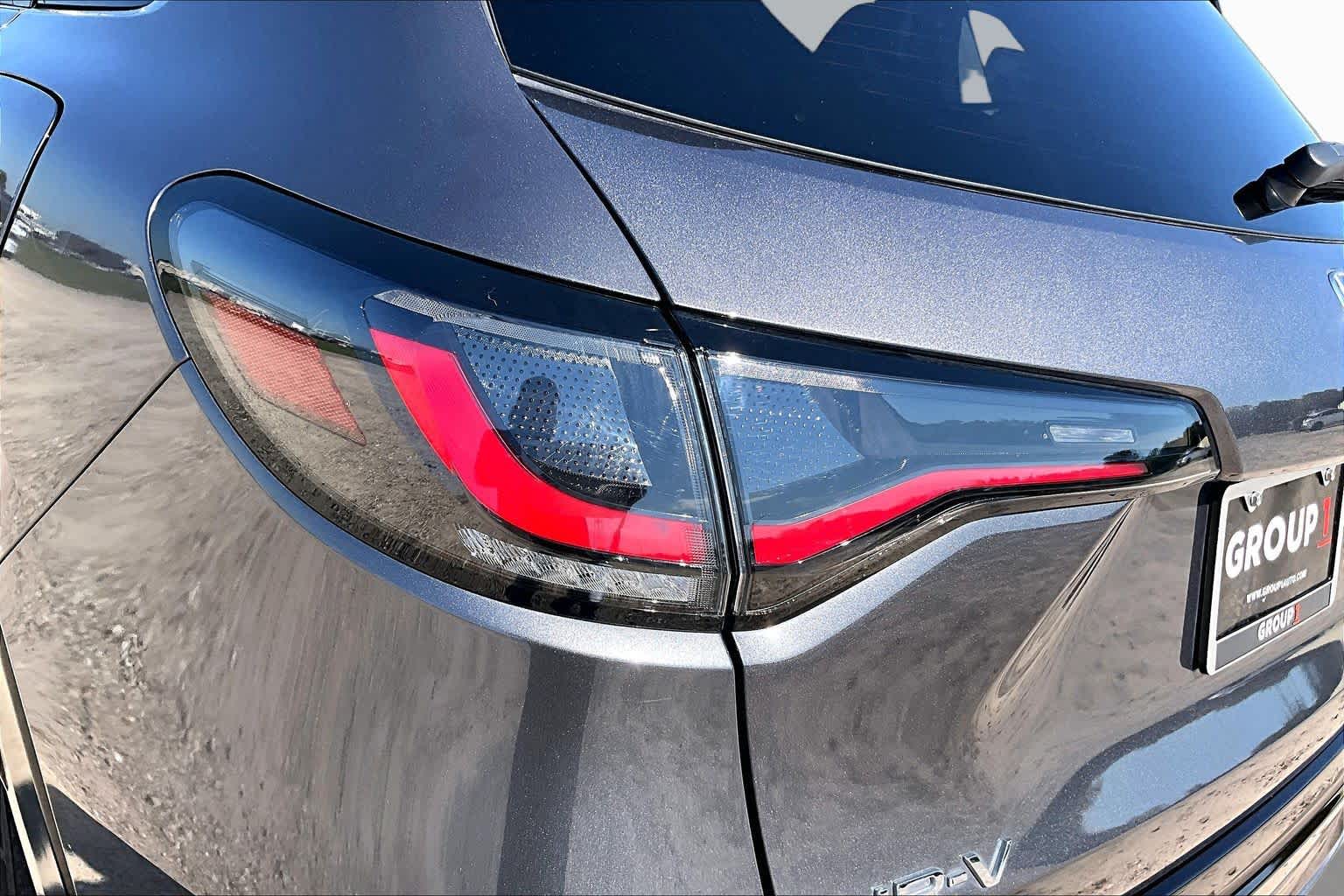 2025 Honda HR-V photo 26 of 34