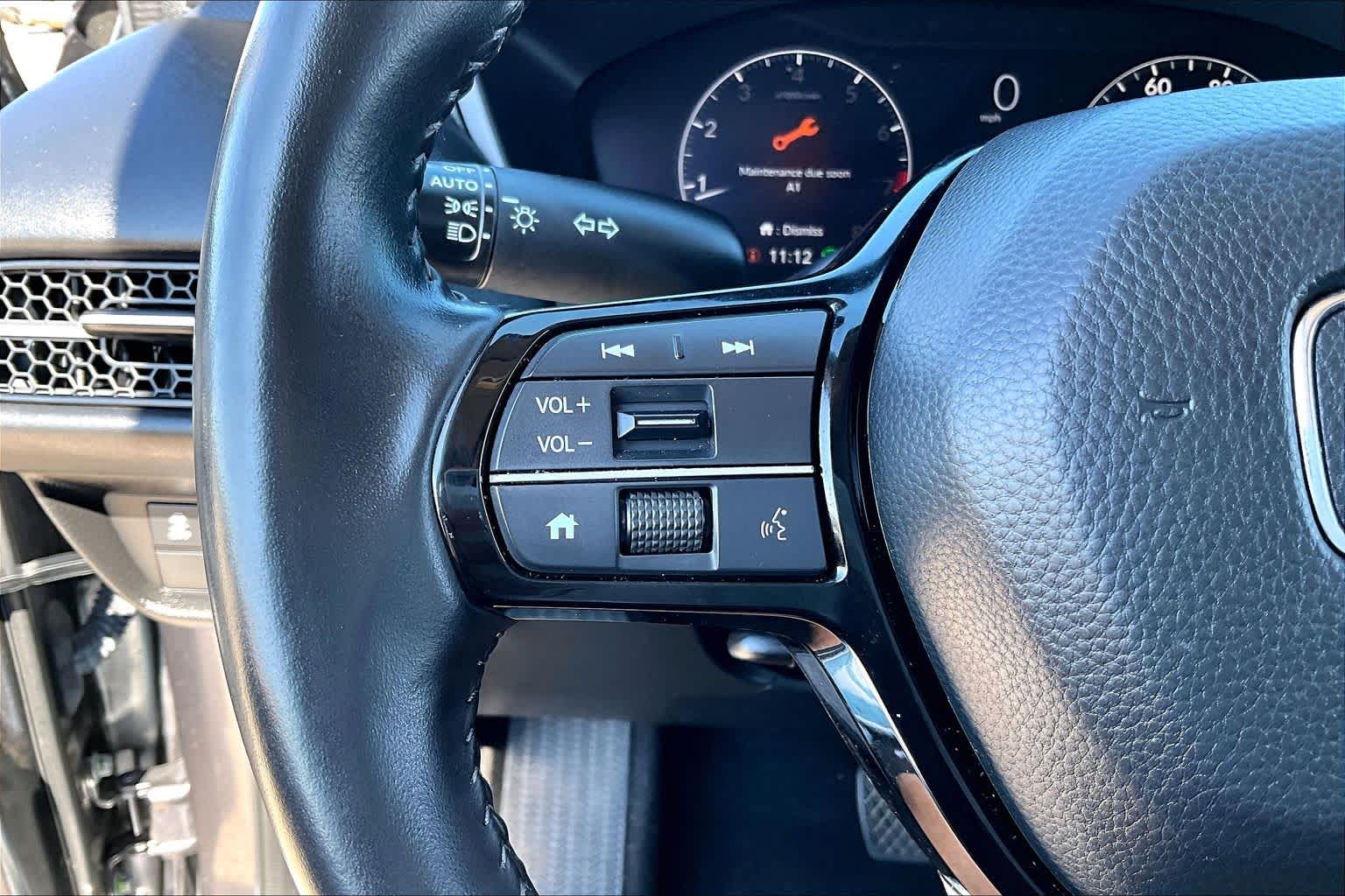 2025 Honda HR-V photo 21 of 34