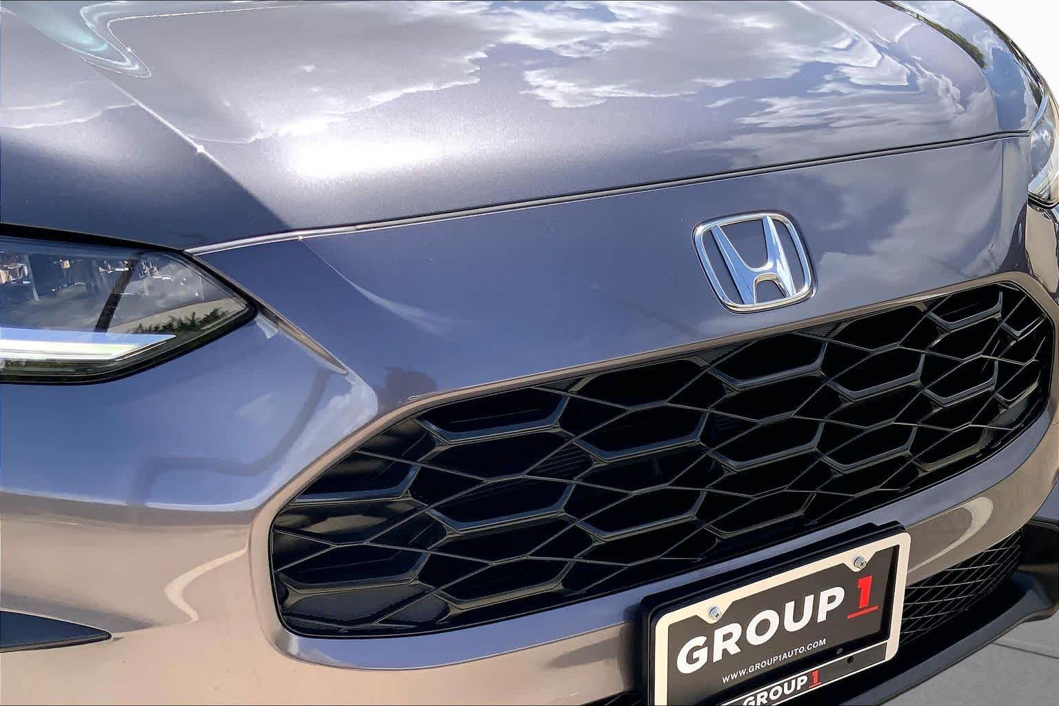 2026 Honda HR-V photo 30 of 34