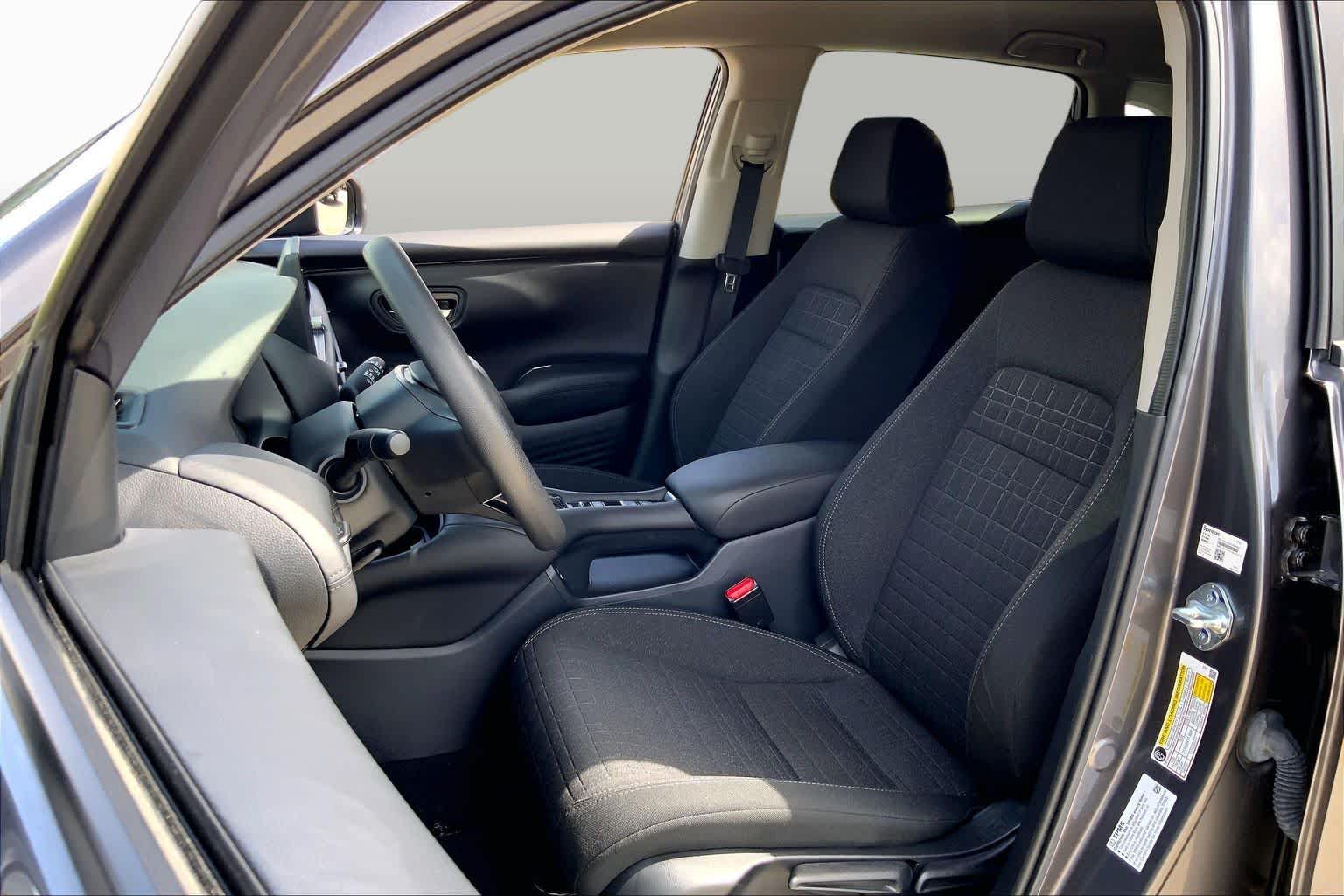 2026 Honda HR-V photo 8 of 34