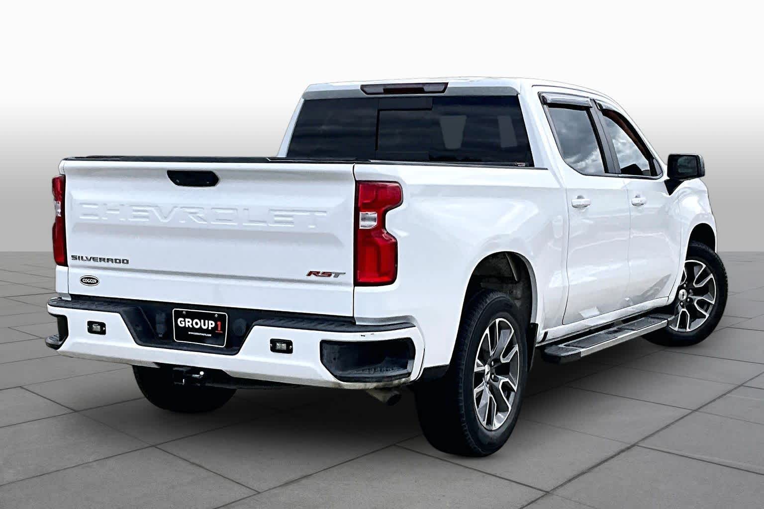 2020 Chevrolet Silverado 1500 RST - 11