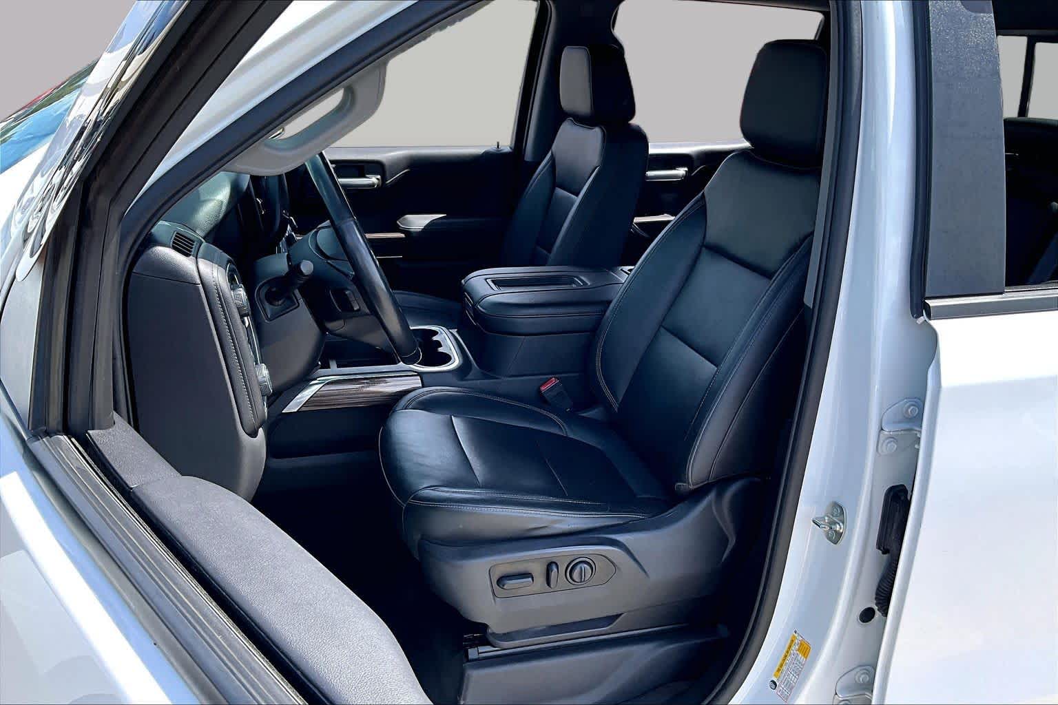 2020 Chevrolet Silverado 1500 RST Summit White at Auto Boutique Texas