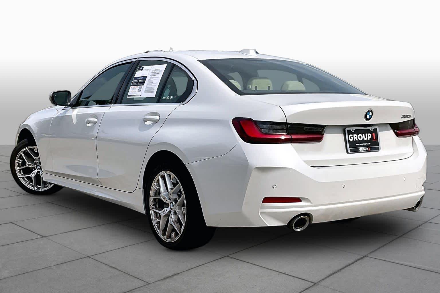 2025 BMW 330i 330i - 9