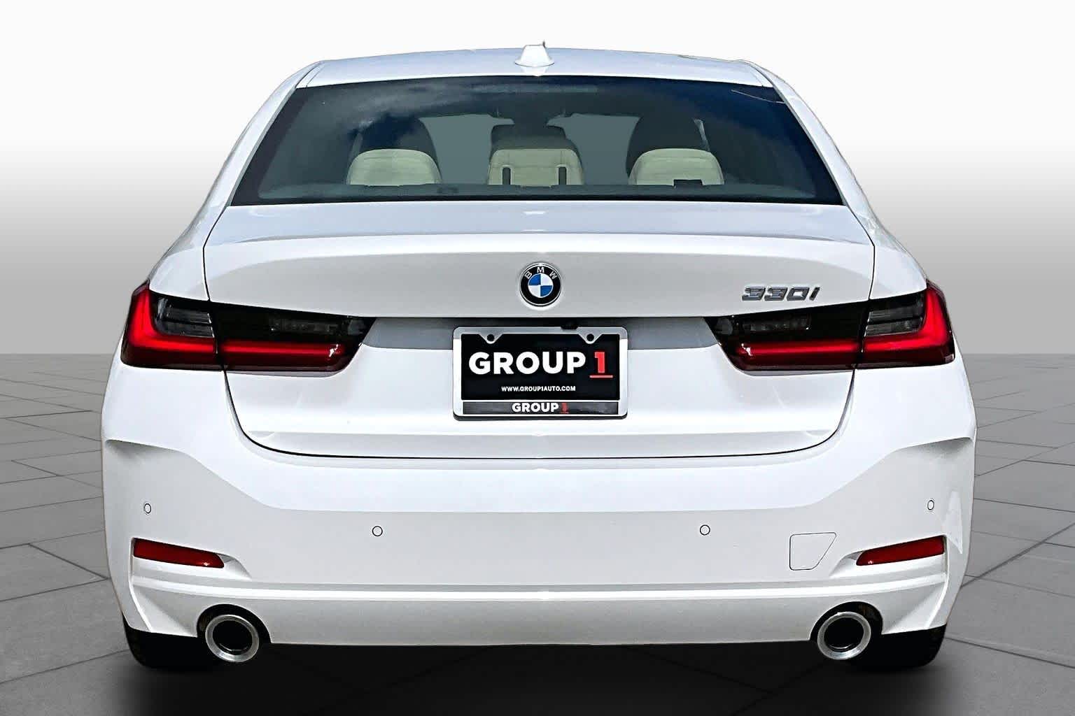 2025 BMW 330i 330i - 4