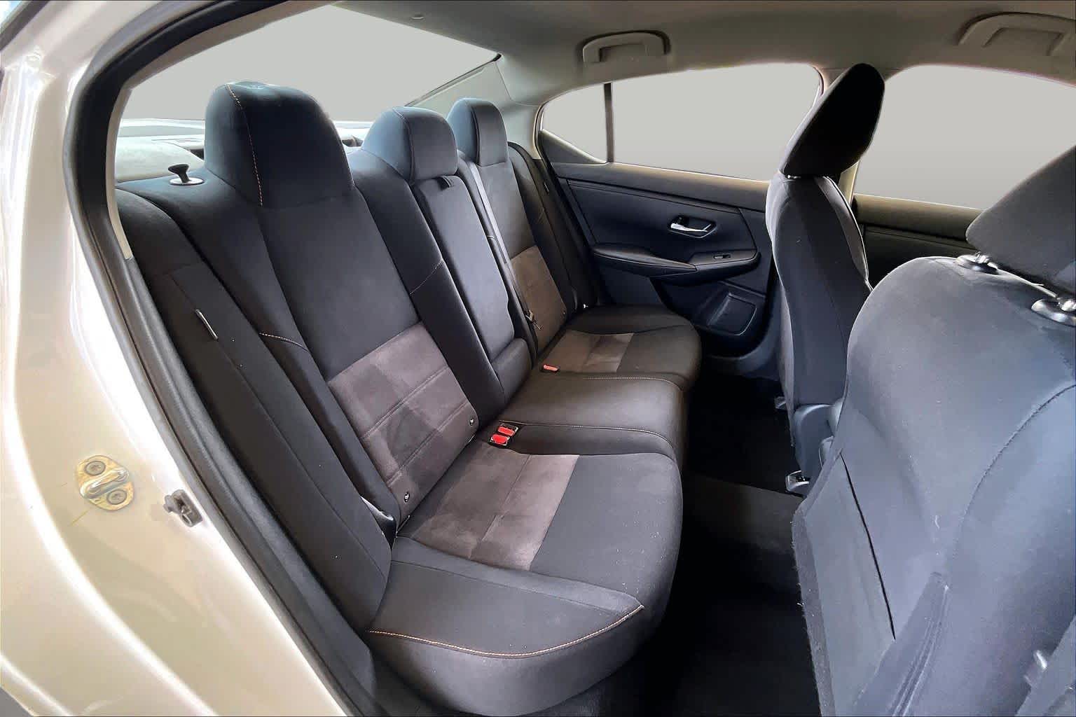 2021 Nissan Sentra SR Aspen White/Super Black at HGreg Houston