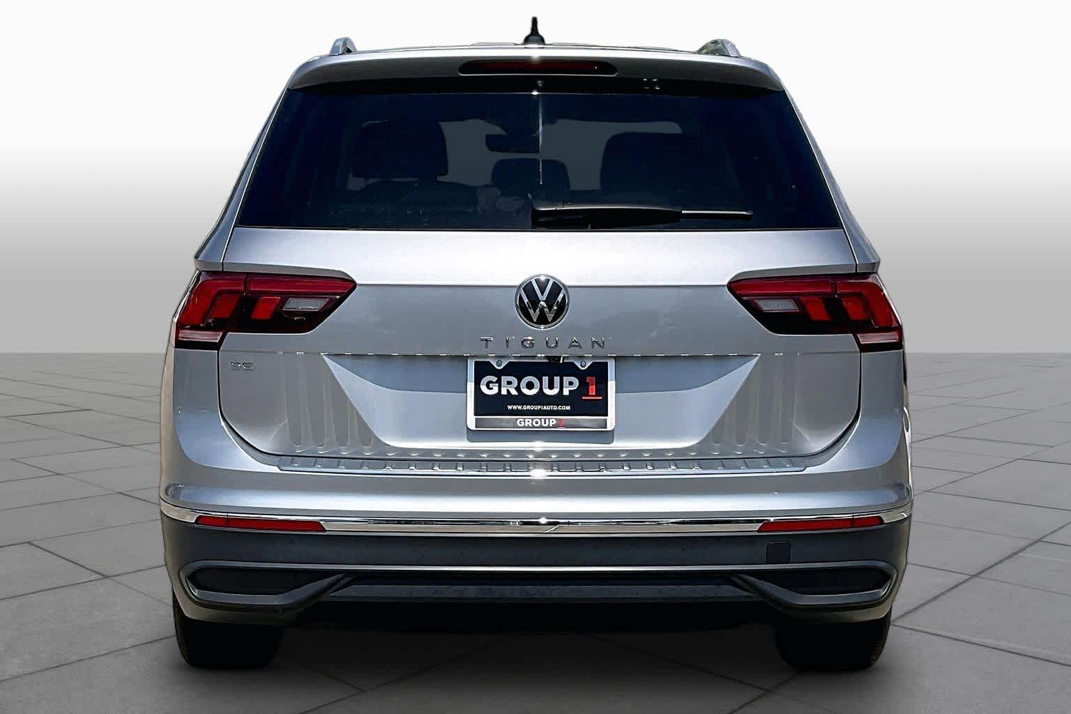 2024 Volkswagen Tiguan SE Pyrite Silver Metallic at Group 1 Toyota Southwest