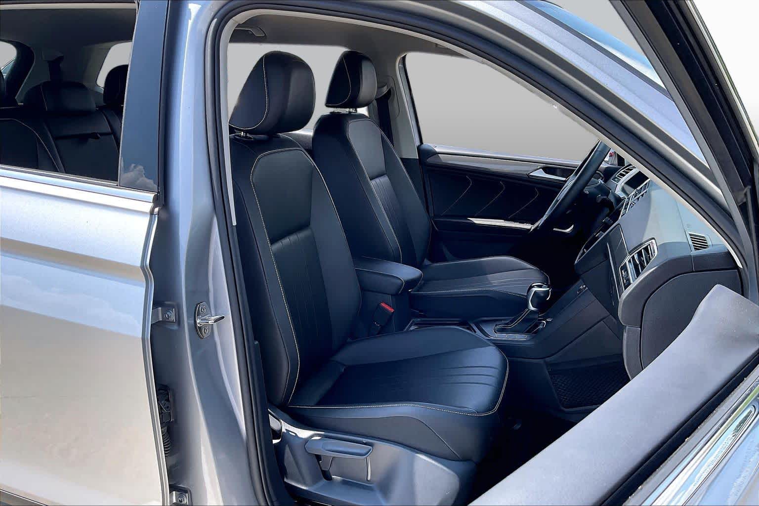 2024 Volkswagen Tiguan SE Pyrite Silver Metallic at Group 1 Toyota Southwest