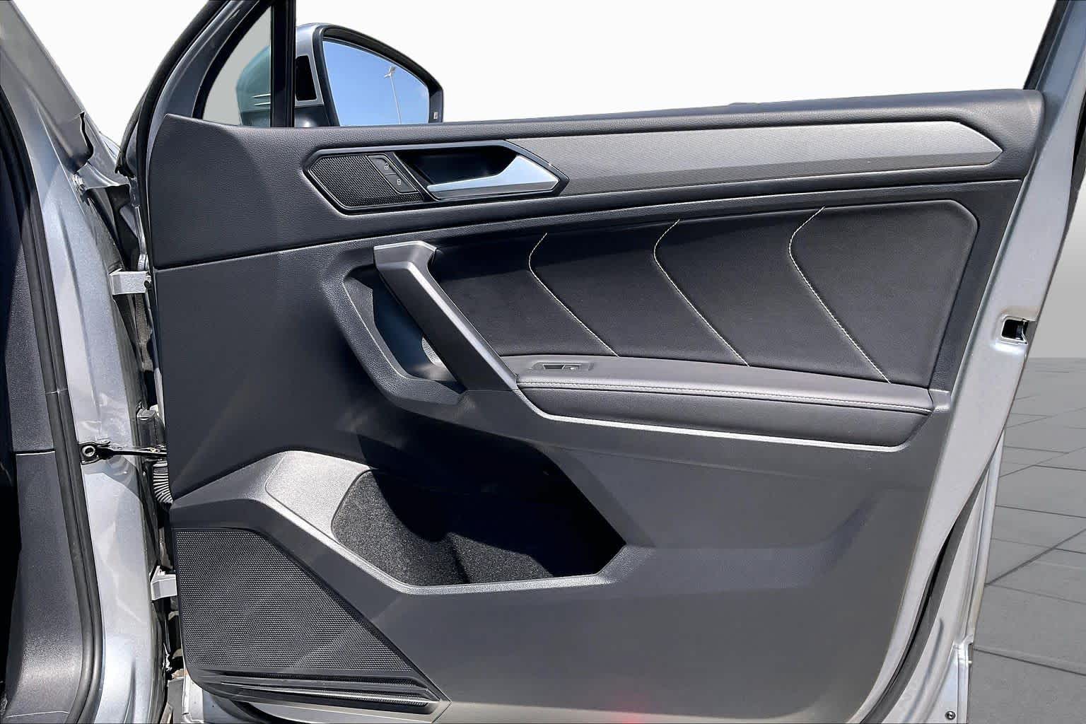 2024 Volkswagen Tiguan SE Pyrite Silver Metallic at Group 1 Toyota Southwest