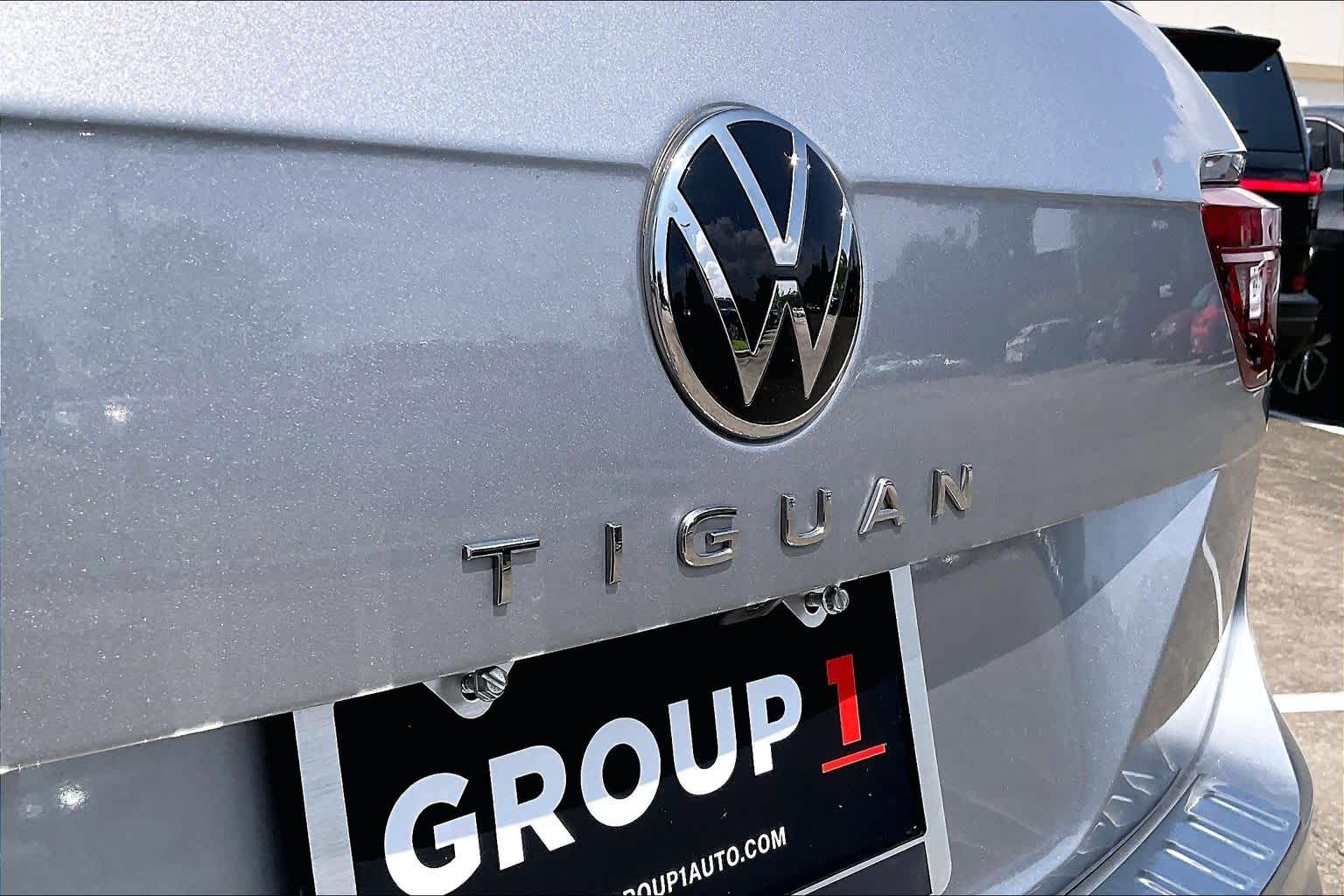 2024 Volkswagen Tiguan SE Pyrite Silver Metallic at Group 1 Toyota Southwest