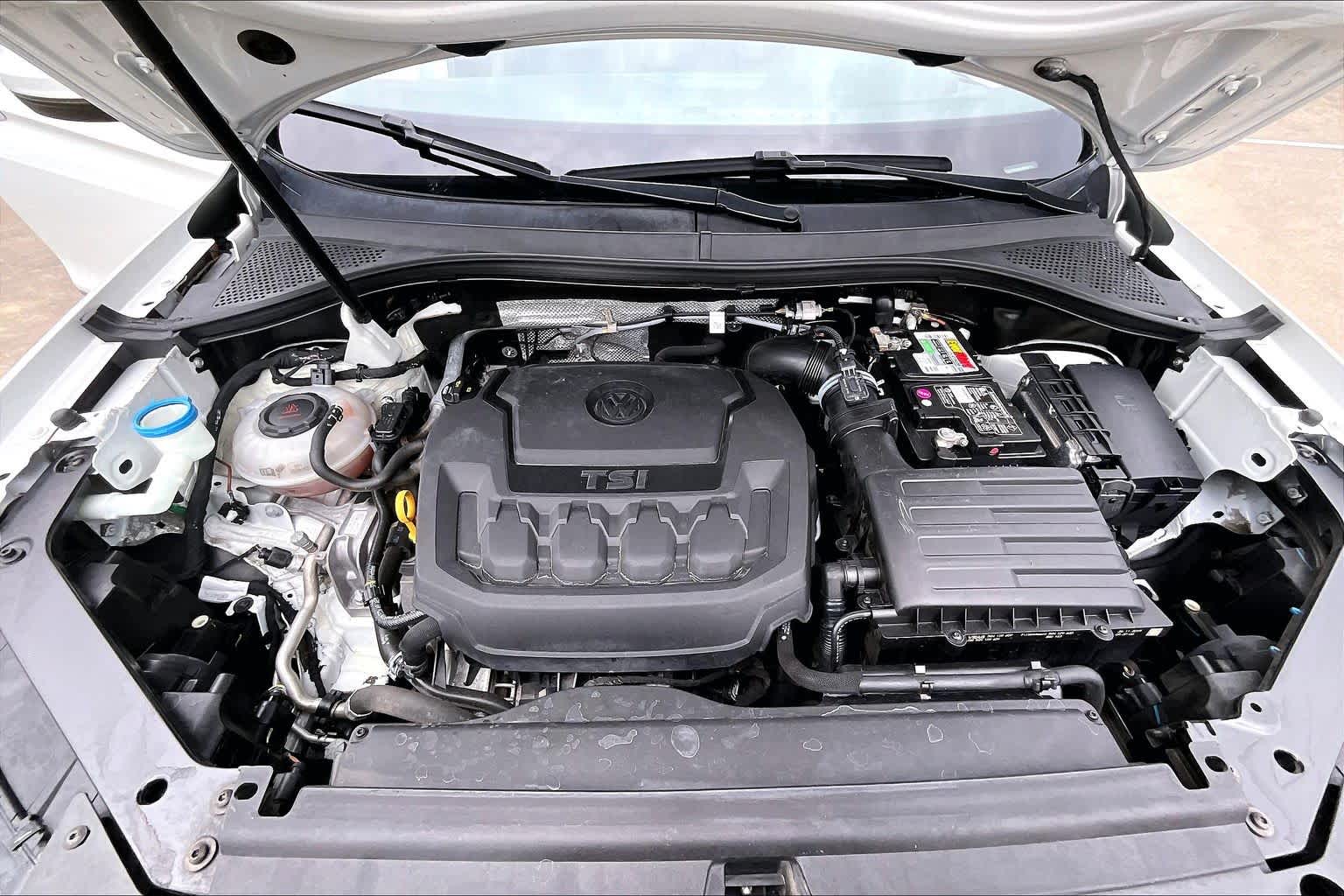 2020 Volkswagen Tiguan SE Pure White at AutoNation USA Katy