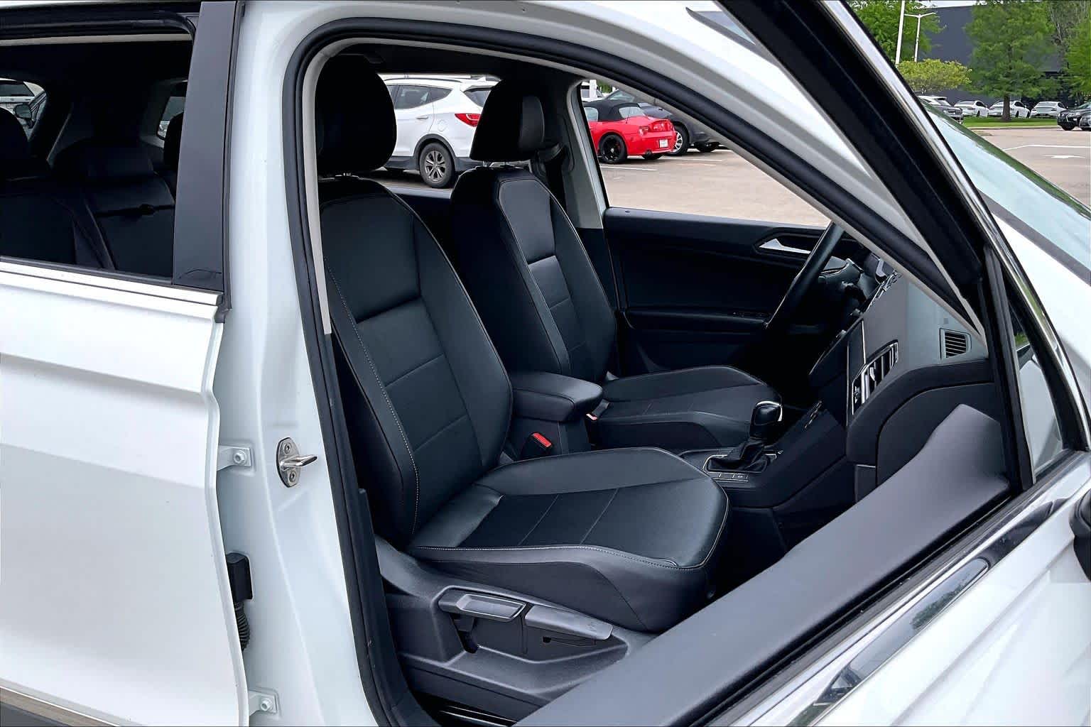 2020 Volkswagen Tiguan SE Pure White at AutoNation USA Katy
