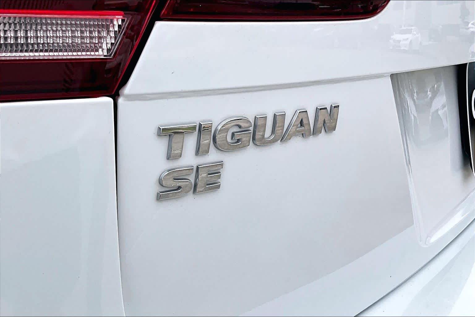 2020 Volkswagen Tiguan SE Pure White at AutoNation USA Katy