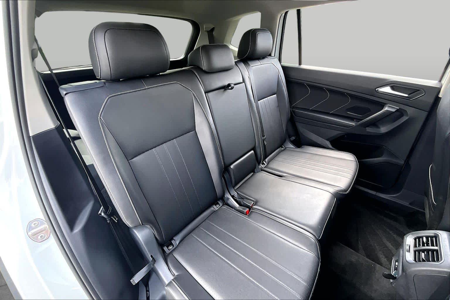 2024 Volkswagen Tiguan SE Pure White at Group 1 GMC Buick South