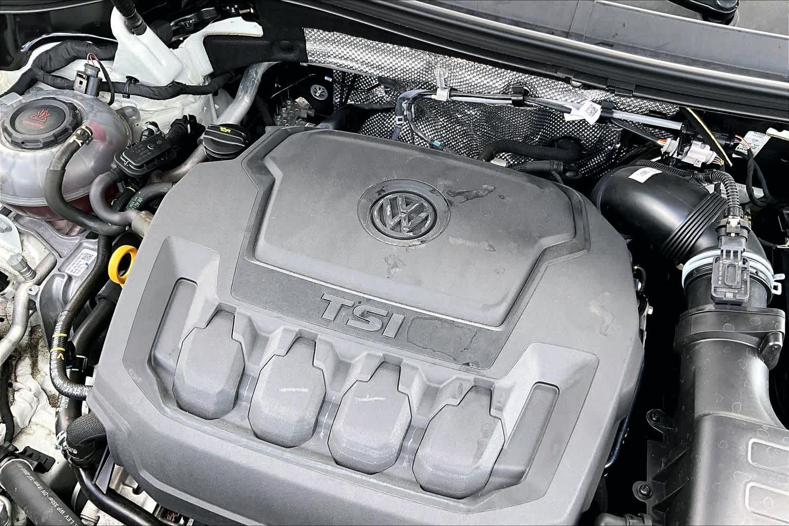 2024 Volkswagen Tiguan SE Pure White at Group 1 GMC Buick South