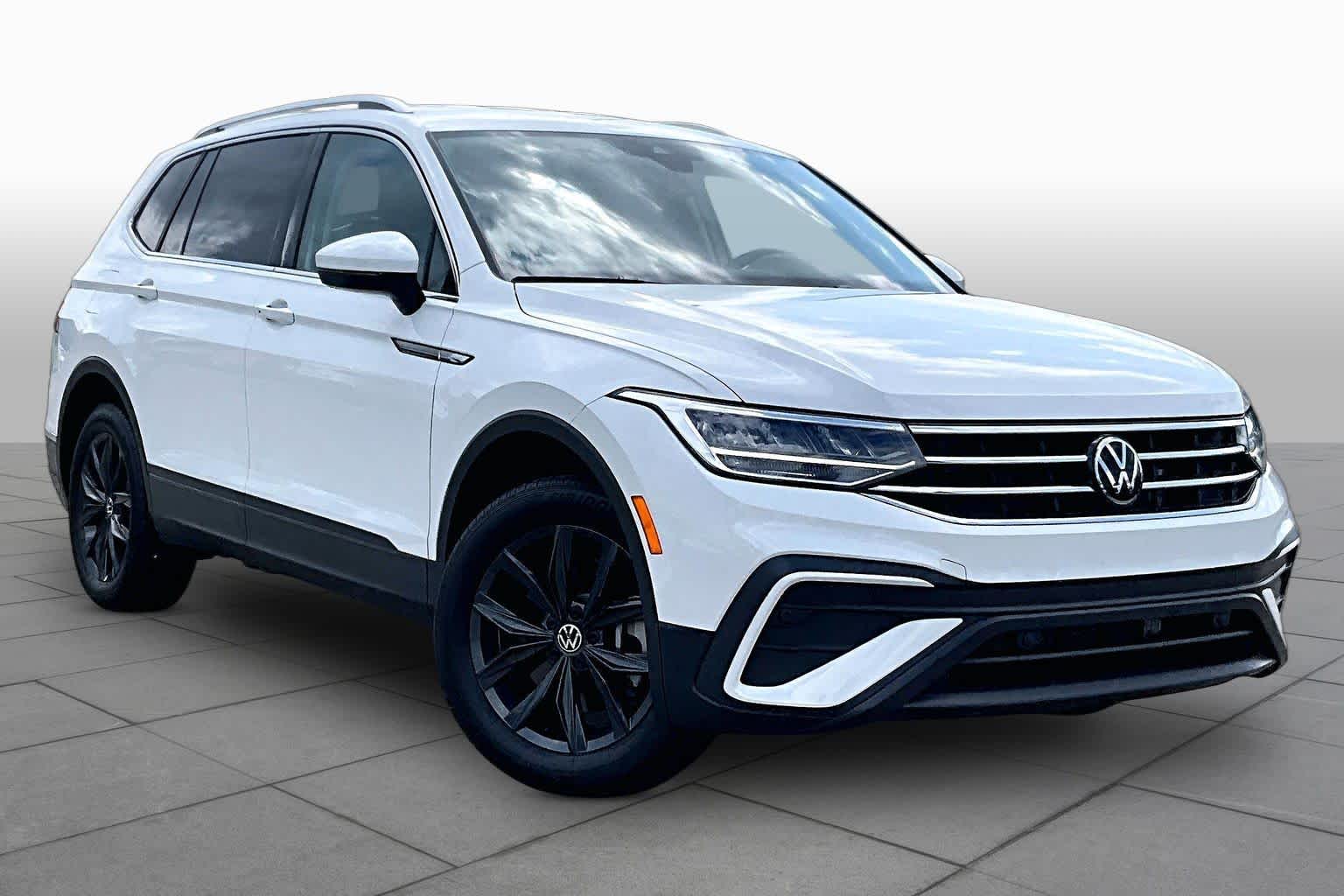 2024 Volkswagen Tiguan SE Pure White at Group 1 GMC Buick South