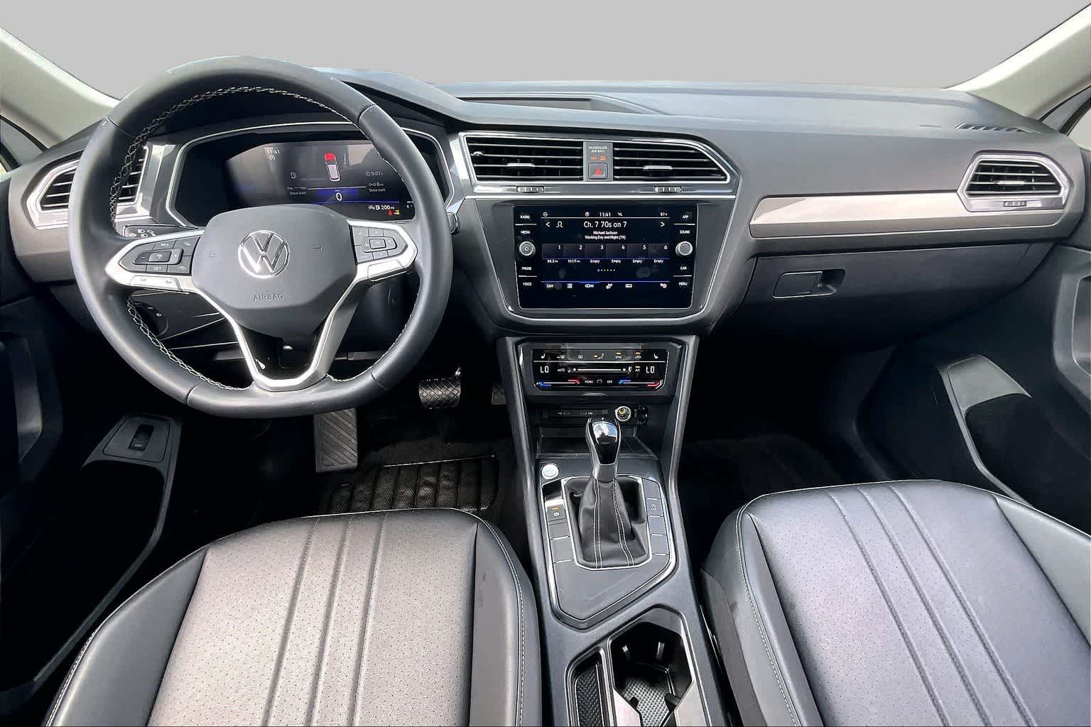 2024 Volkswagen Tiguan SE Pure White at Lexus Southwest Houston