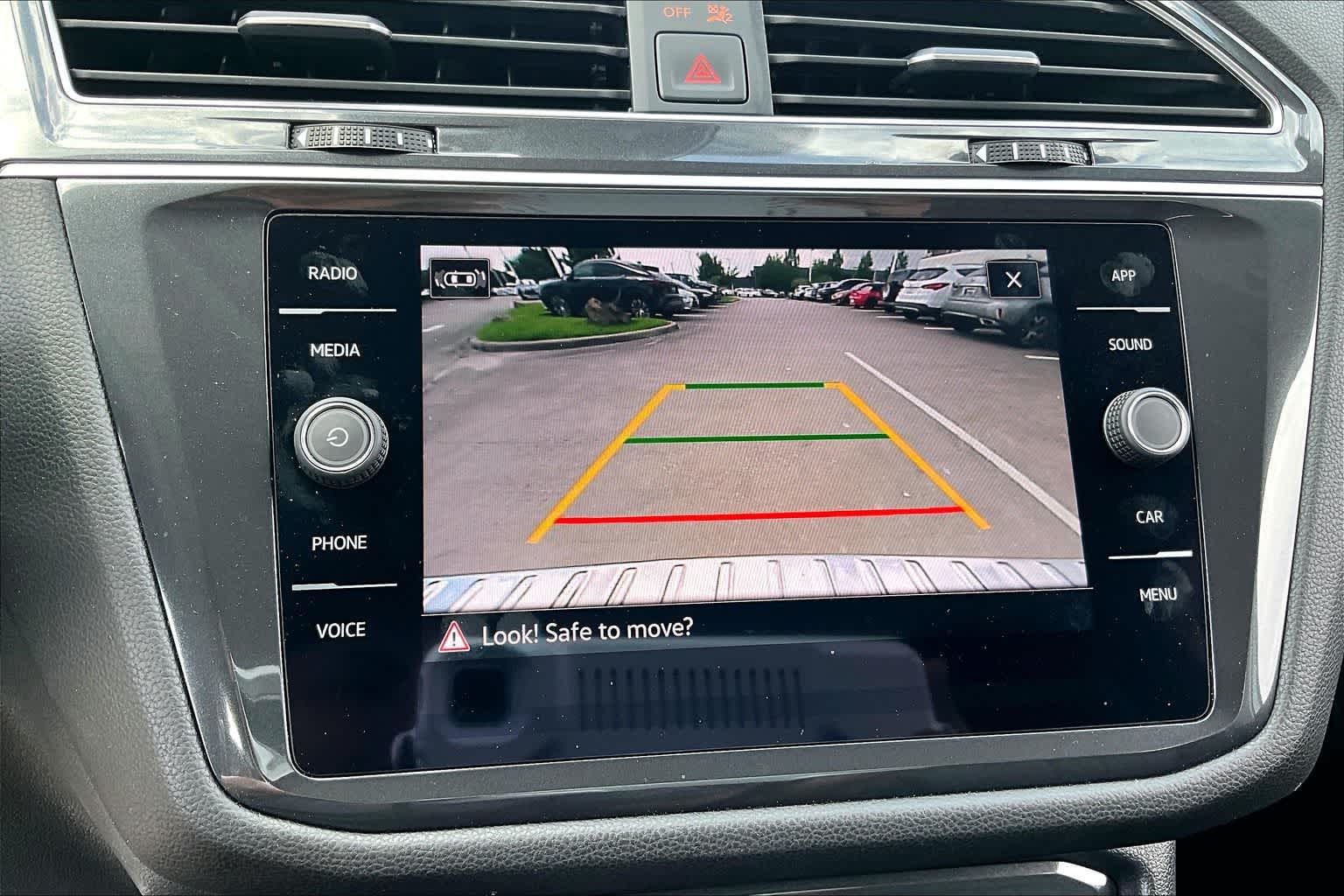 2024 Volkswagen Tiguan SE Pure White at Lexus Southwest Houston