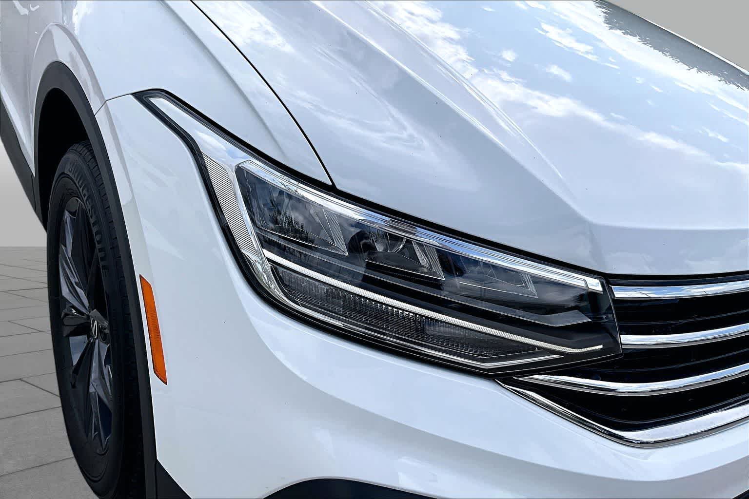 2024 Volkswagen Tiguan SE Pure White at Lexus Southwest Houston