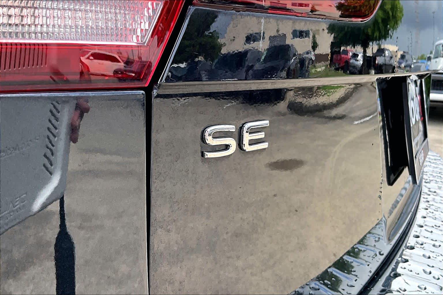 2023 Volkswagen Tiguan SE Deep Black Pearl at Group 1 GMC Buick South