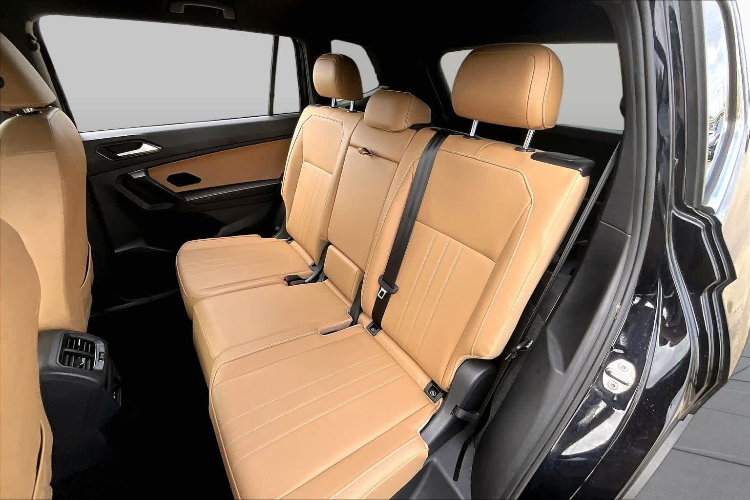 2023 Volkswagen Tiguan SE Deep Black Pearl at Group 1 GMC Buick South