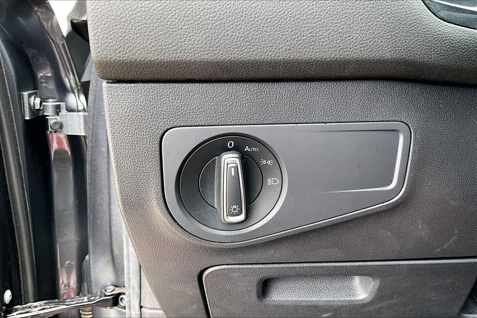 2019 Volkswagen Tiguan SE Platinum Gray Metallic at Group 1 GMC Buick South