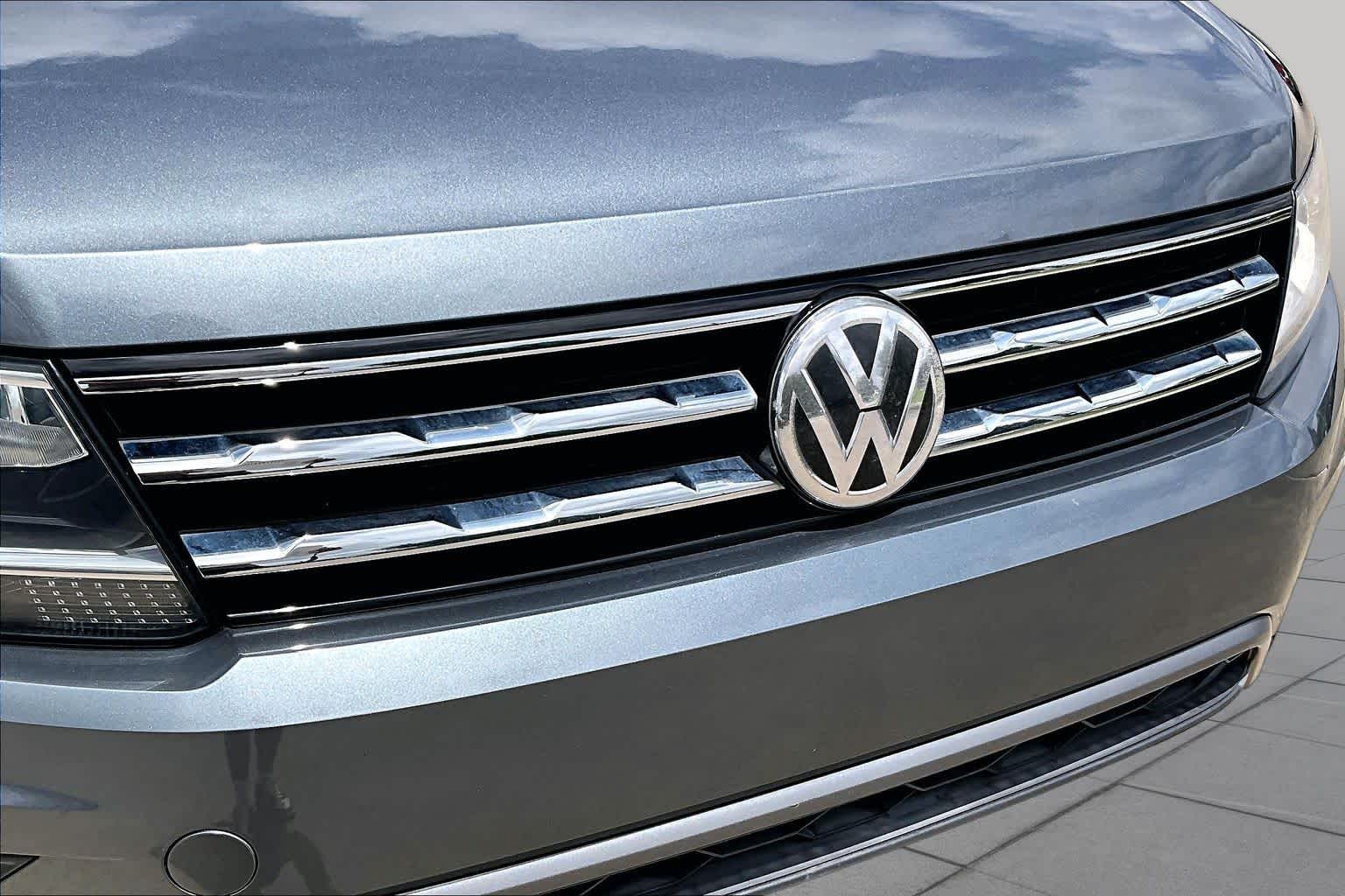 2019 Volkswagen Tiguan SE Platinum Gray Metallic at Group 1 GMC Buick South